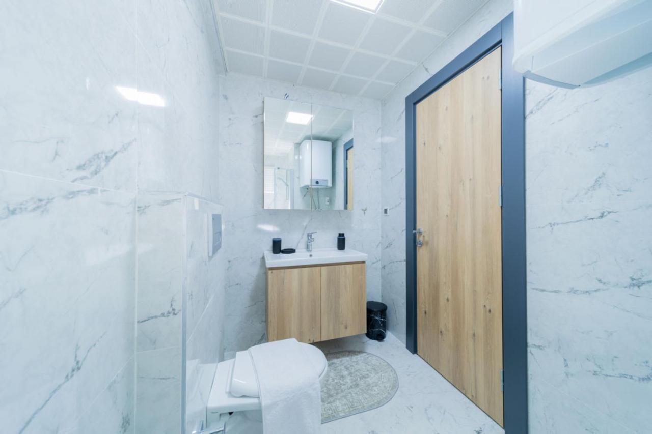 Remarkable Flat With Shared Pool In Kepez Daire