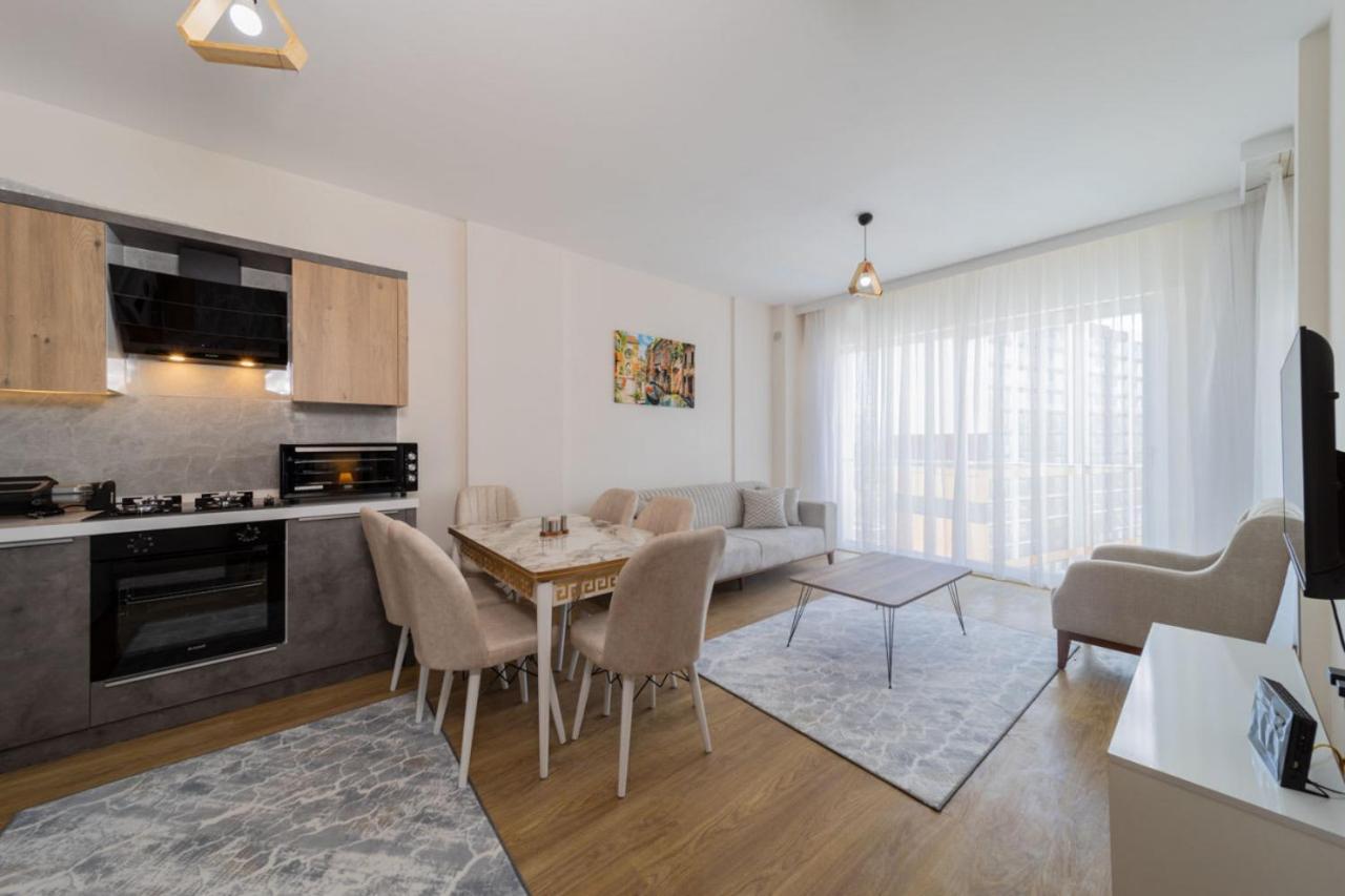 Daire Remarkable Flat With Shared Pool In Kepez *